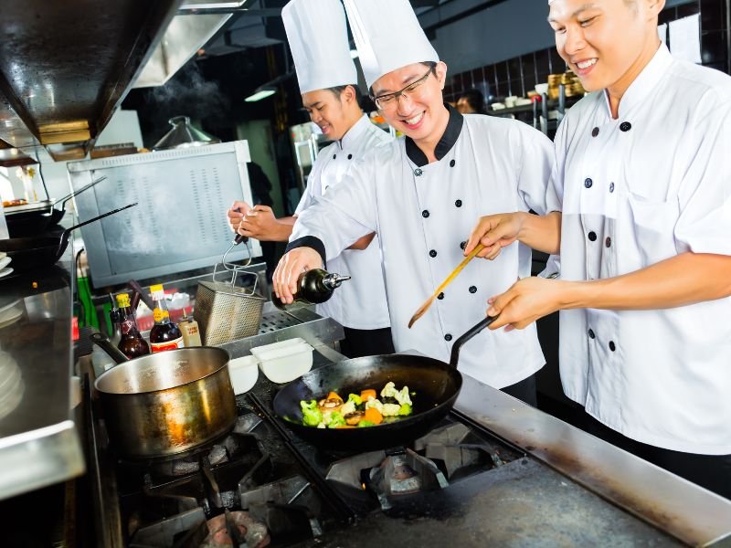 Học nghề đầu bếp ở trình độ nâng cao sẽ giúp bạn cải thiện kỹ năng của bản thân nhanh chóng